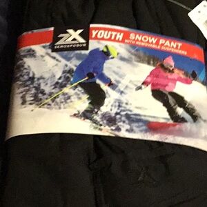 Zxoutdoor youth snow pant with removable suspenders 
Retails for $70